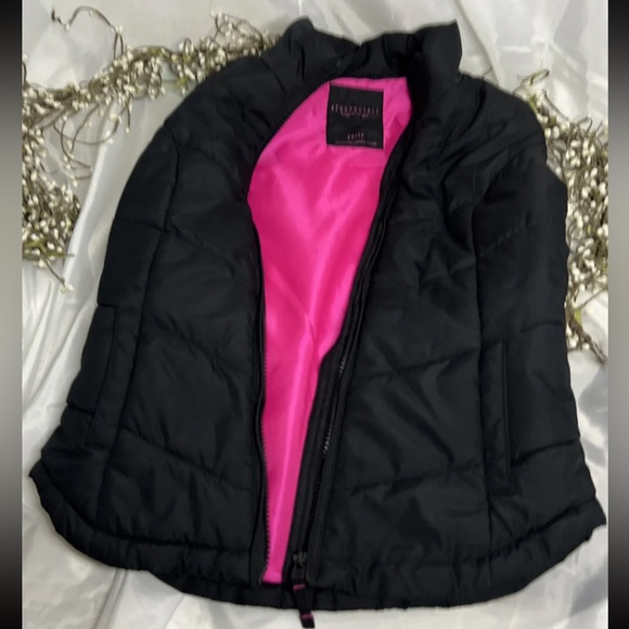 Aeropostale Women’s Size XS Black Pink Puffer Vest - Picture 3 of 10